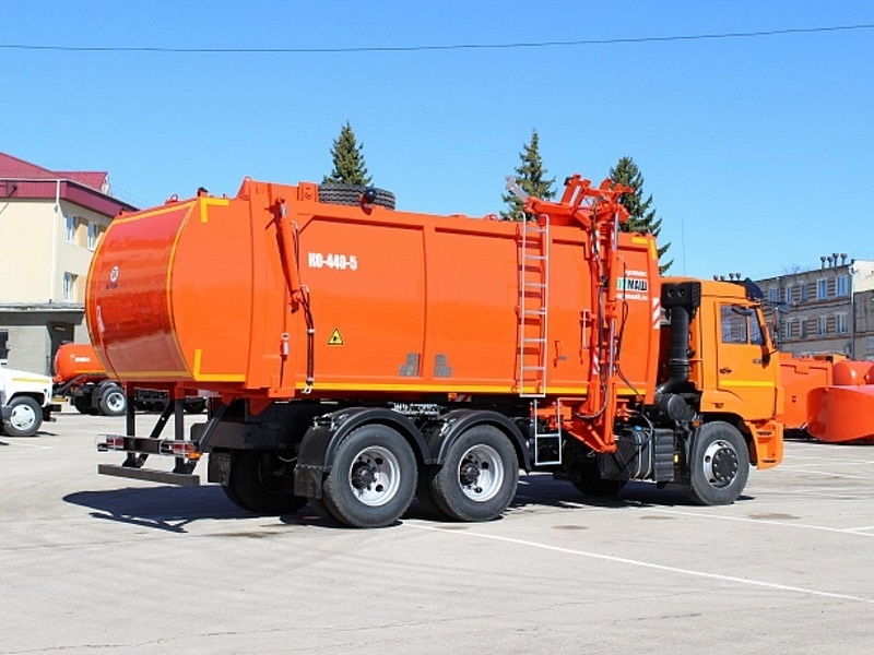 КО-440-5 Мусоровоз